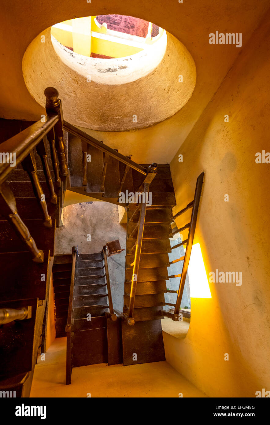 L'escalier en spirale dans le clocher de l'église Convento de San Francisco de Asis, Trinidad, Cuba Banque D'Images