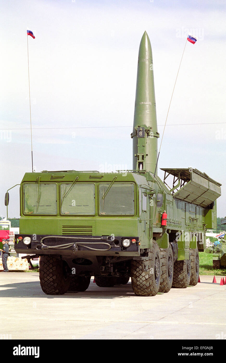 Iskander (nom de l'OTAN SS 26 Pierre) un système antimissile mobile à courte portée Banque D'Images