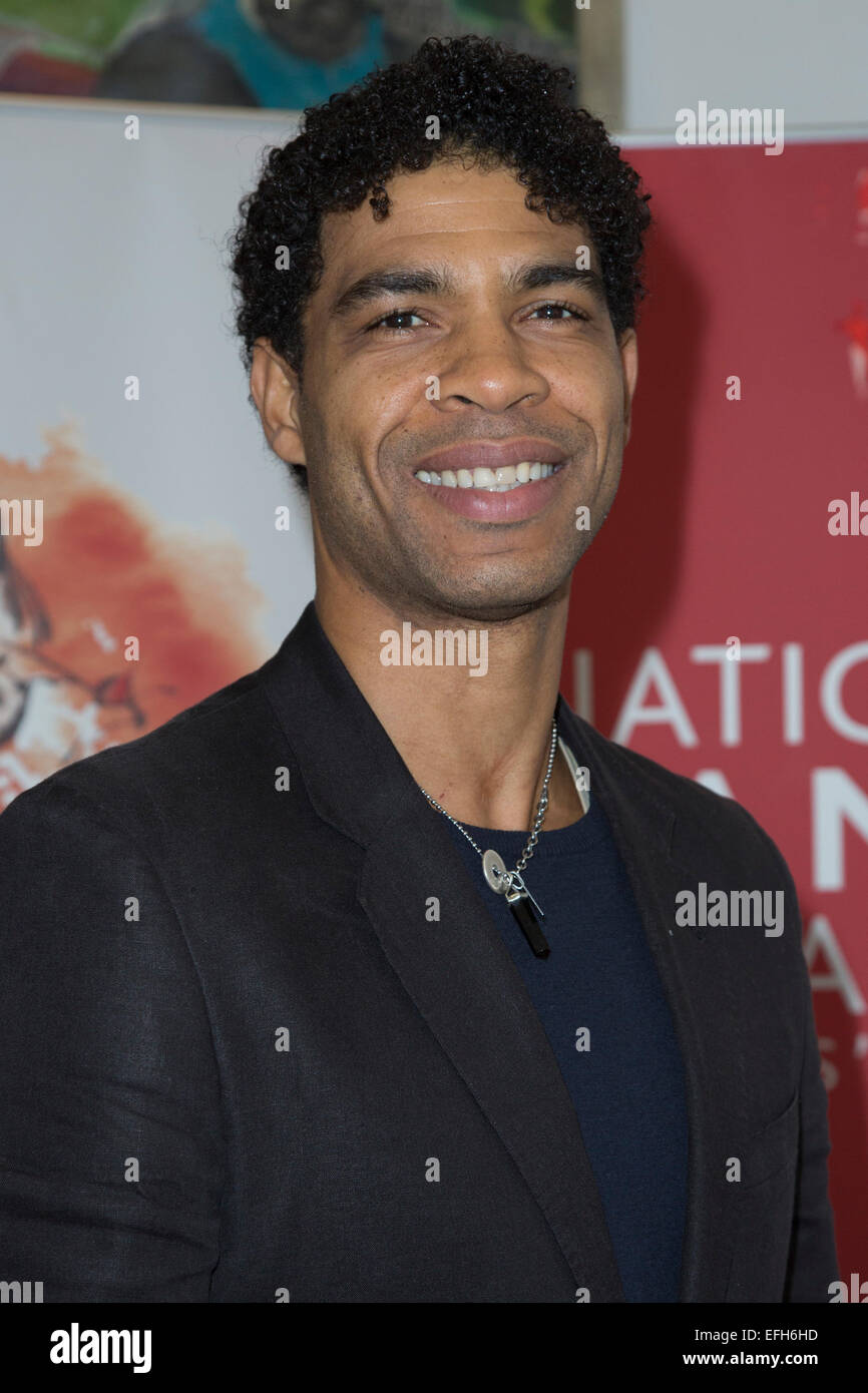 Danseuse d'origine cubaine Carlos Acosta remporte le prix de Valois pour réalisation exceptionnelle. Le cercle de la critique de danse National Awards 2014 aura lieu à l'endroit à Londres, au Royaume-Uni. Banque D'Images