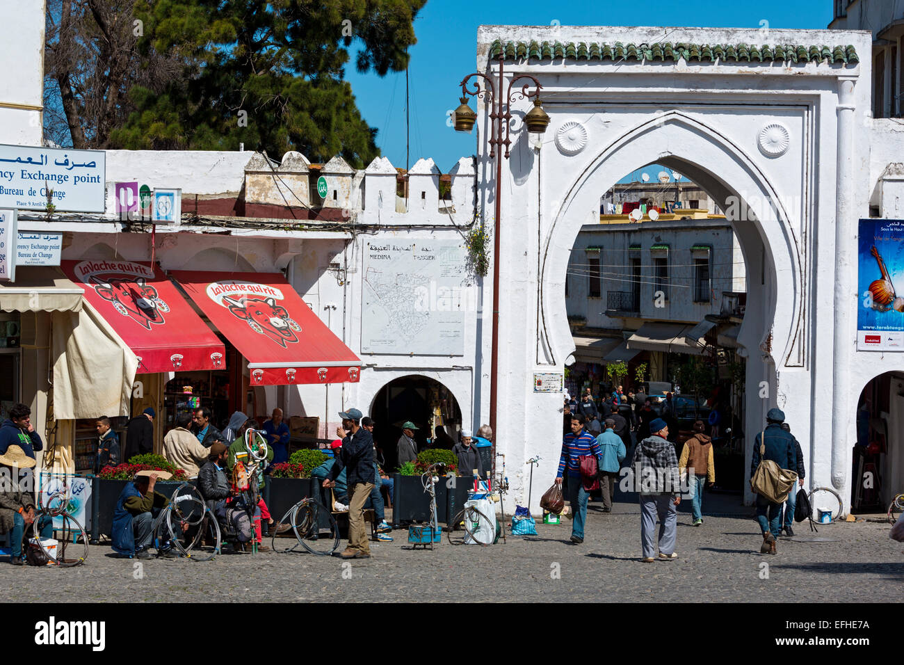 Gate à Medina, Place du 9 avril 1947, Tanger, Maroc Banque D'Images