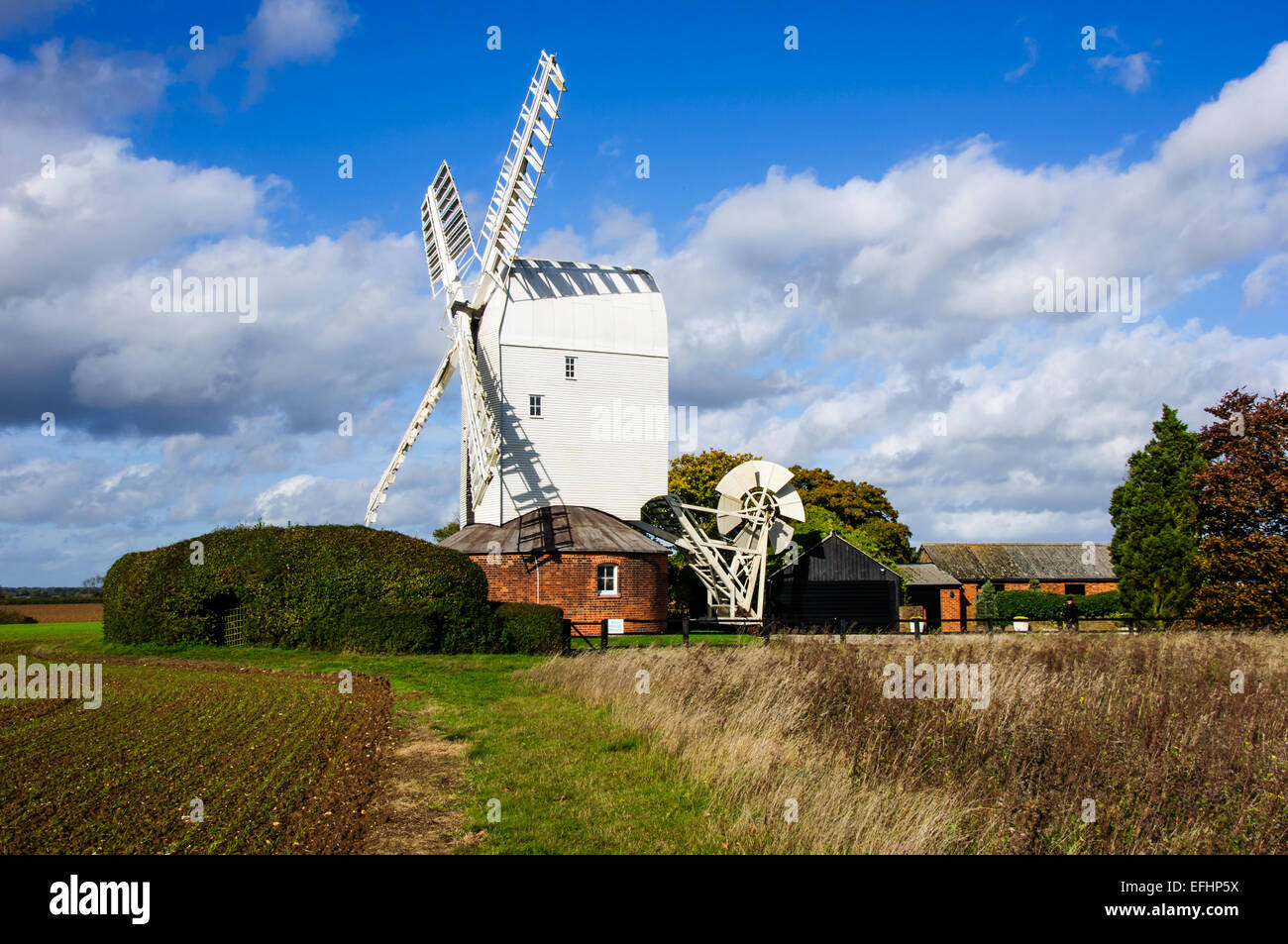 La photographie de paysage de Aythorpe Schmidthof moulin en automne, Essex, Angleterre. Banque D'Images