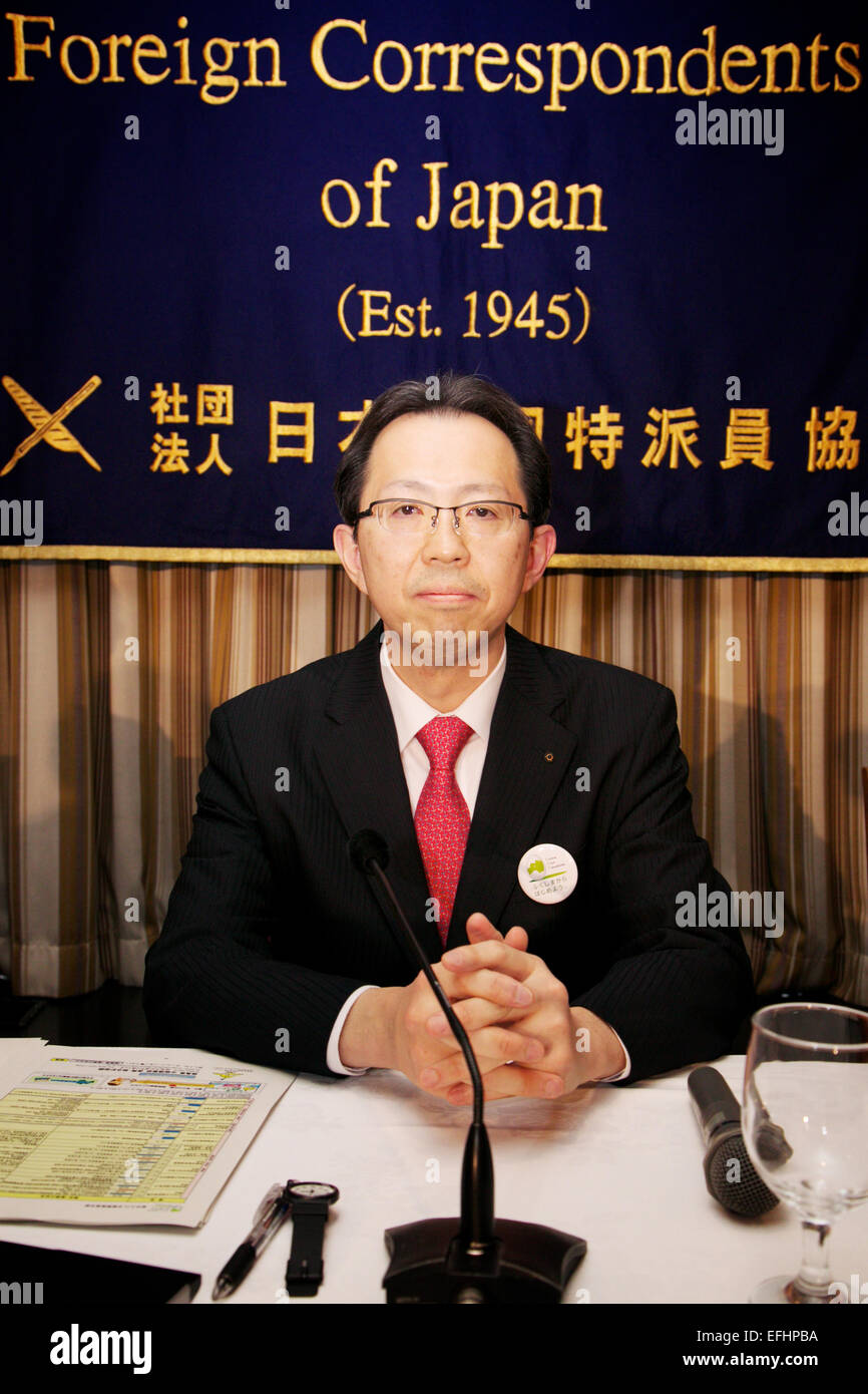 Masao Uchibori, Février 5, 2015, Tokyo, Japon : Masao Uchibori, Gouverneur de la préfecture de Fukushima, s'exprime sur les progrès accomplis par le programme de revitalisation économique depuis la catastrophe nucléaire et le tsunami de 2011 au Club des correspondants étrangers du Japon. Uchibori a souligné que les projets prioritaires ont été la reconstruction de villes, la promotion de la santé des citoyens et l'agriculture, de la pêche et de la technologie. L'un des objectifs de la centrale de Fukushima est de couvrir 100  % de sa demande d'énergie par les énergies renouvelables d'ici 2040. Il travaille en collaboration avec l'État de Rhénanie (Nordhein-Westfallen) de l'État Banque D'Images