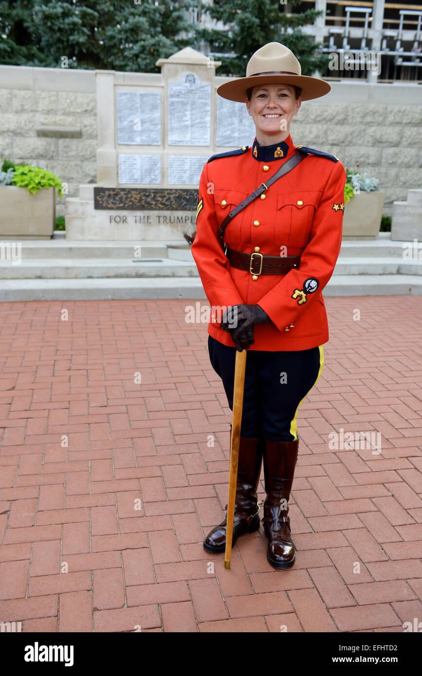 Tunique femme à la Gendarmerie royale du Canada, GRC Division Dépôt de la GRC à Regina, Saskatchewan, Canada Banque D'Images