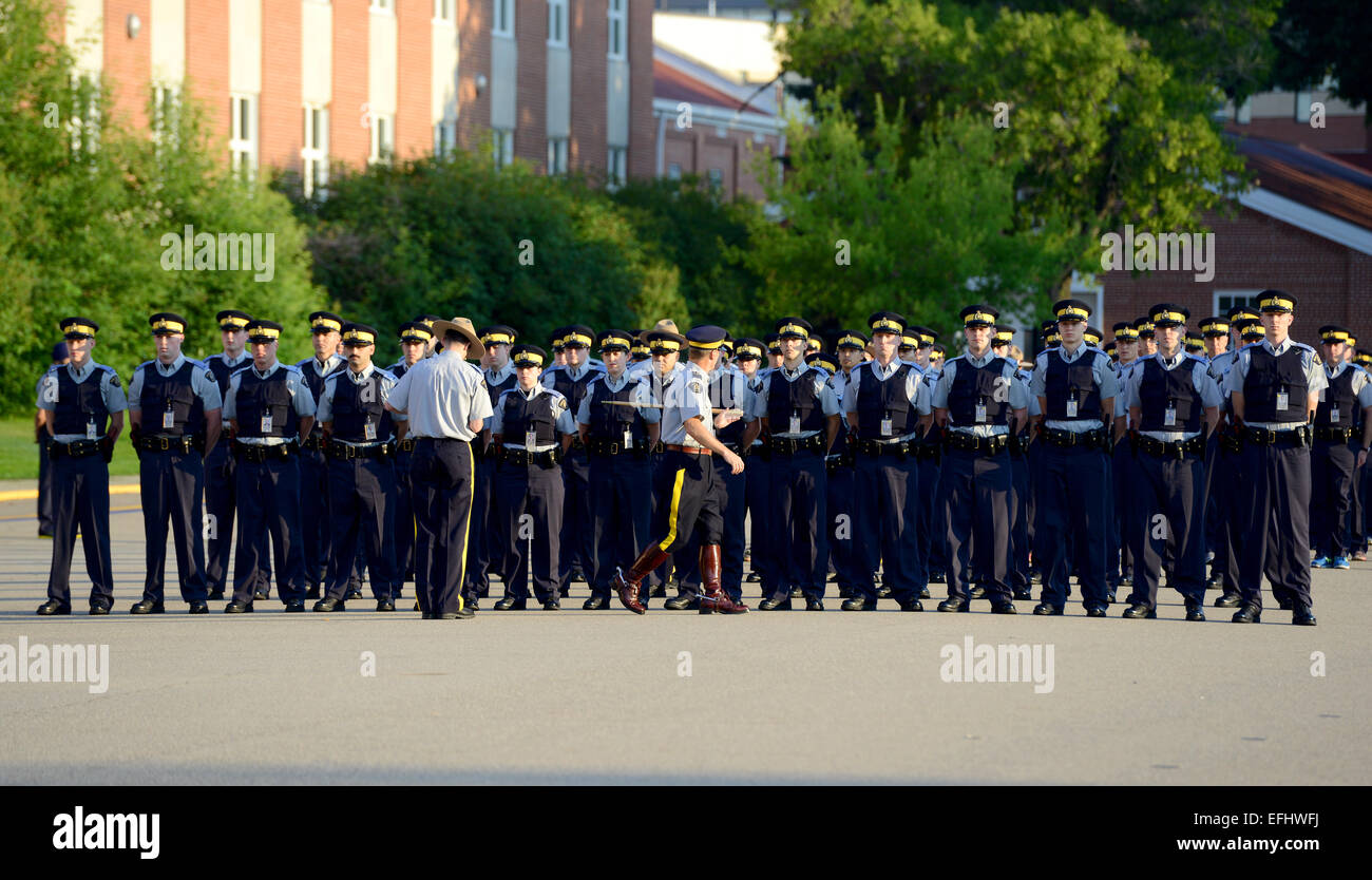Cadets sur Parade au dépôt de la Gendarmerie royale du Canada, GRC à Regina, Saskatchewan, Canada Banque D'Images