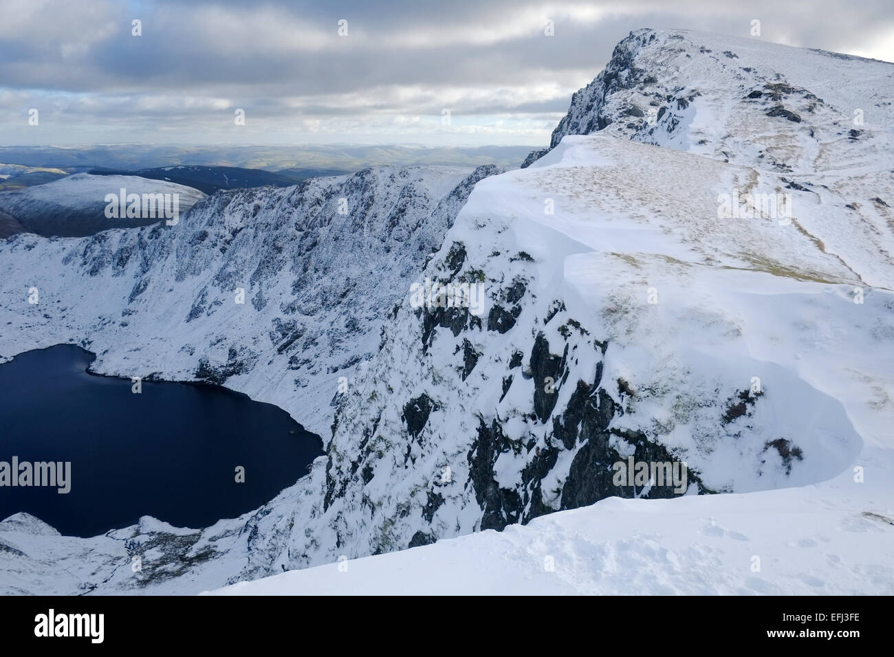 Cadair Idris en hiver avec de la neige Banque D'Images