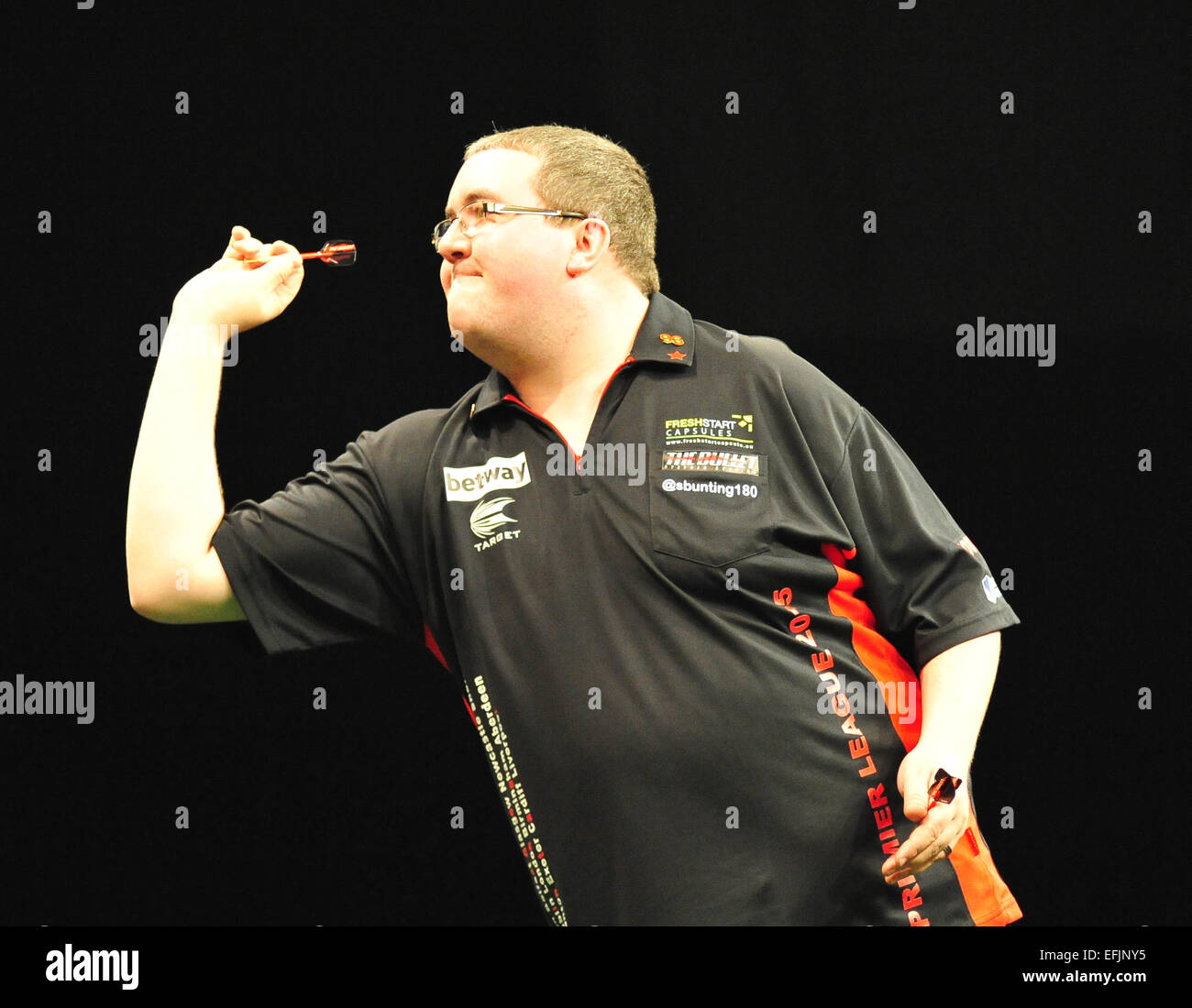 Leeds, UK. 05 févr., 2015. Betway Football Ligue 1 fléchettes. Journée 1. Stephen Bunting contre James Wade : Action Crédit Plus Sport/Alamy Live News Banque D'Images