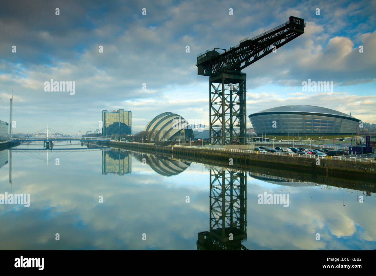 L'Stobcross (Finnieston Crane), le tatou, l'ETI Hydro et la rivière Clyde, Pacific Quay, Glasgow Banque D'Images