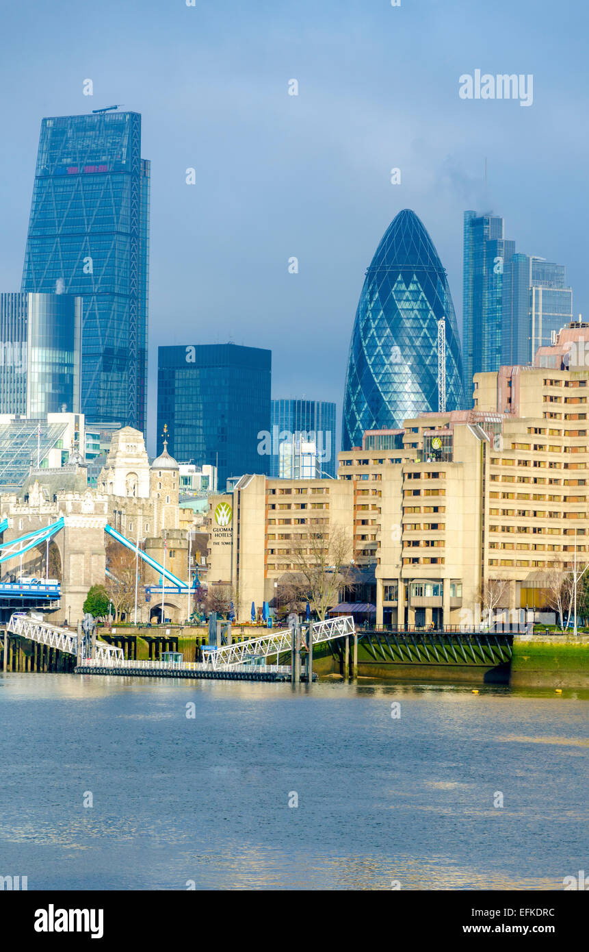 La ville de Londres vue sur la Tamise, Londres, UK Banque D'Images
