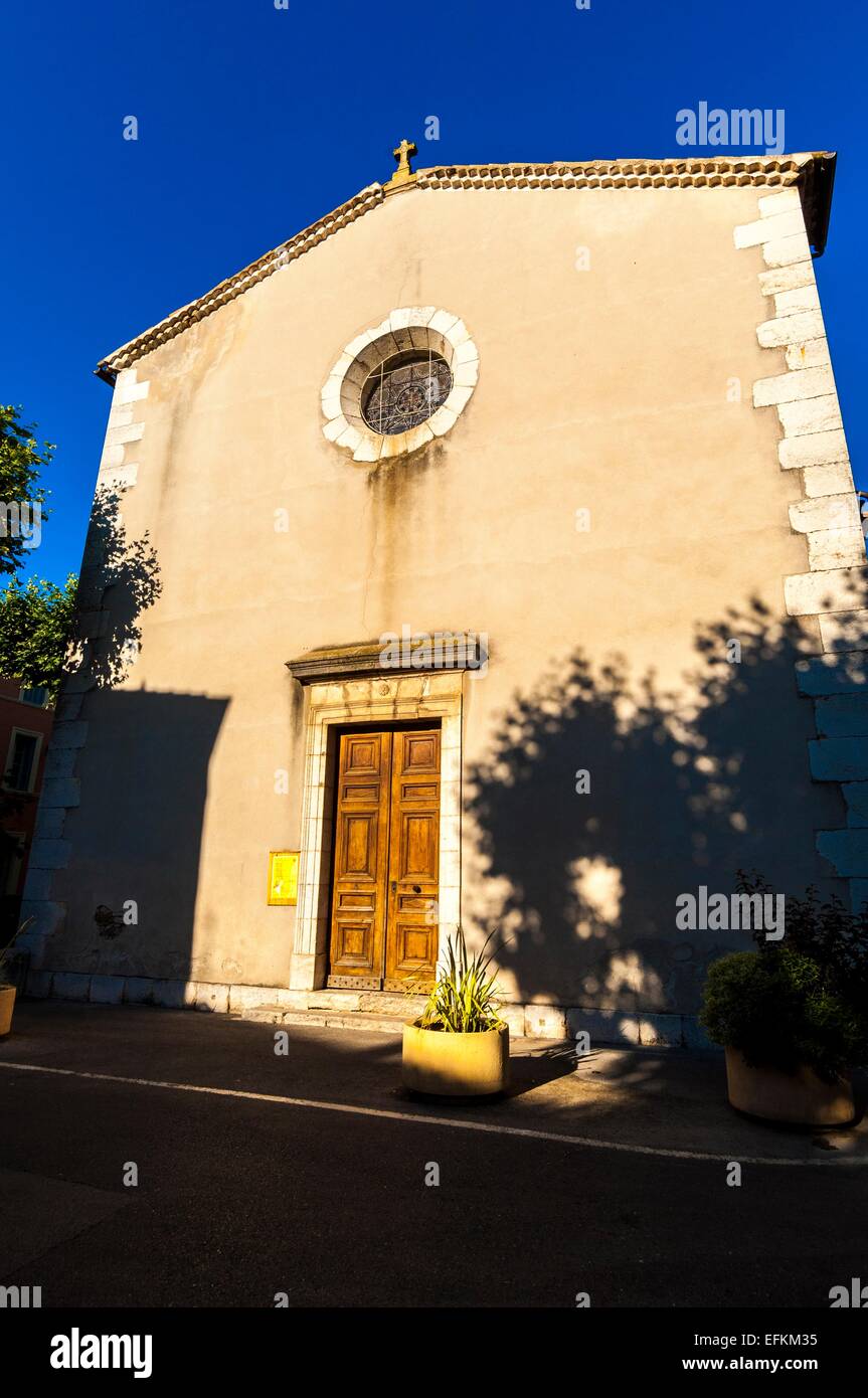 Église du Village de Gareoult Provence Alpes Cote-d'azur 83 Var France Banque D'Images