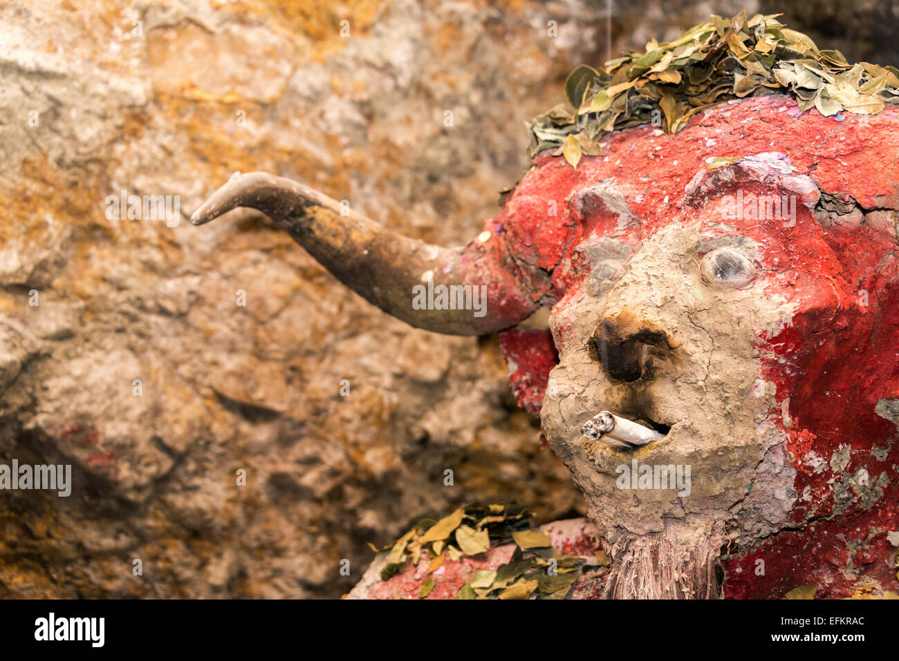 El Tio, idole que les mineurs dans les mines de Potosi, Bolivie culte Banque D'Images