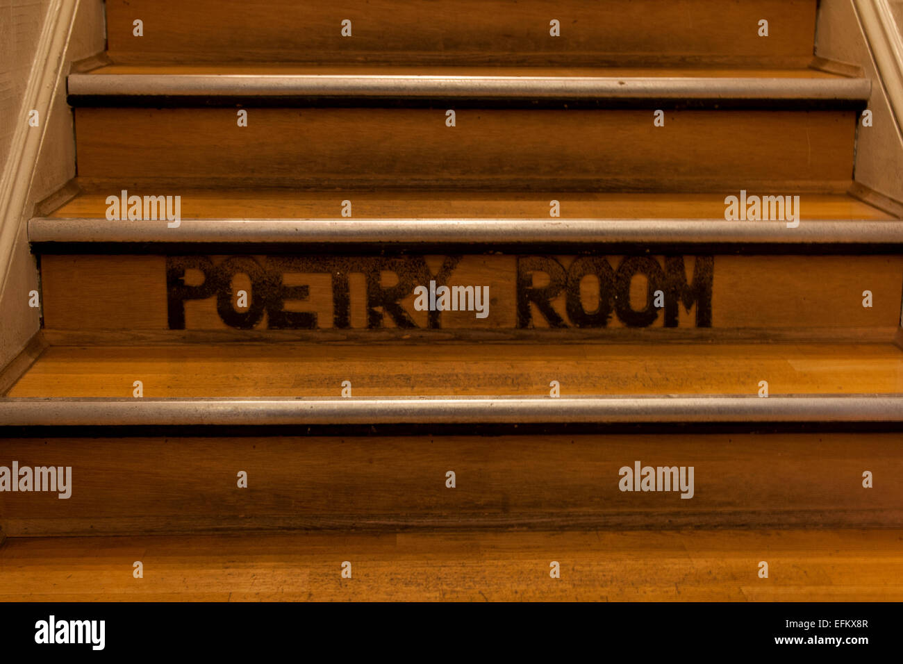 Dans City Lights Bookstore à North Beach, San Francisco, Californie. Banque D'Images