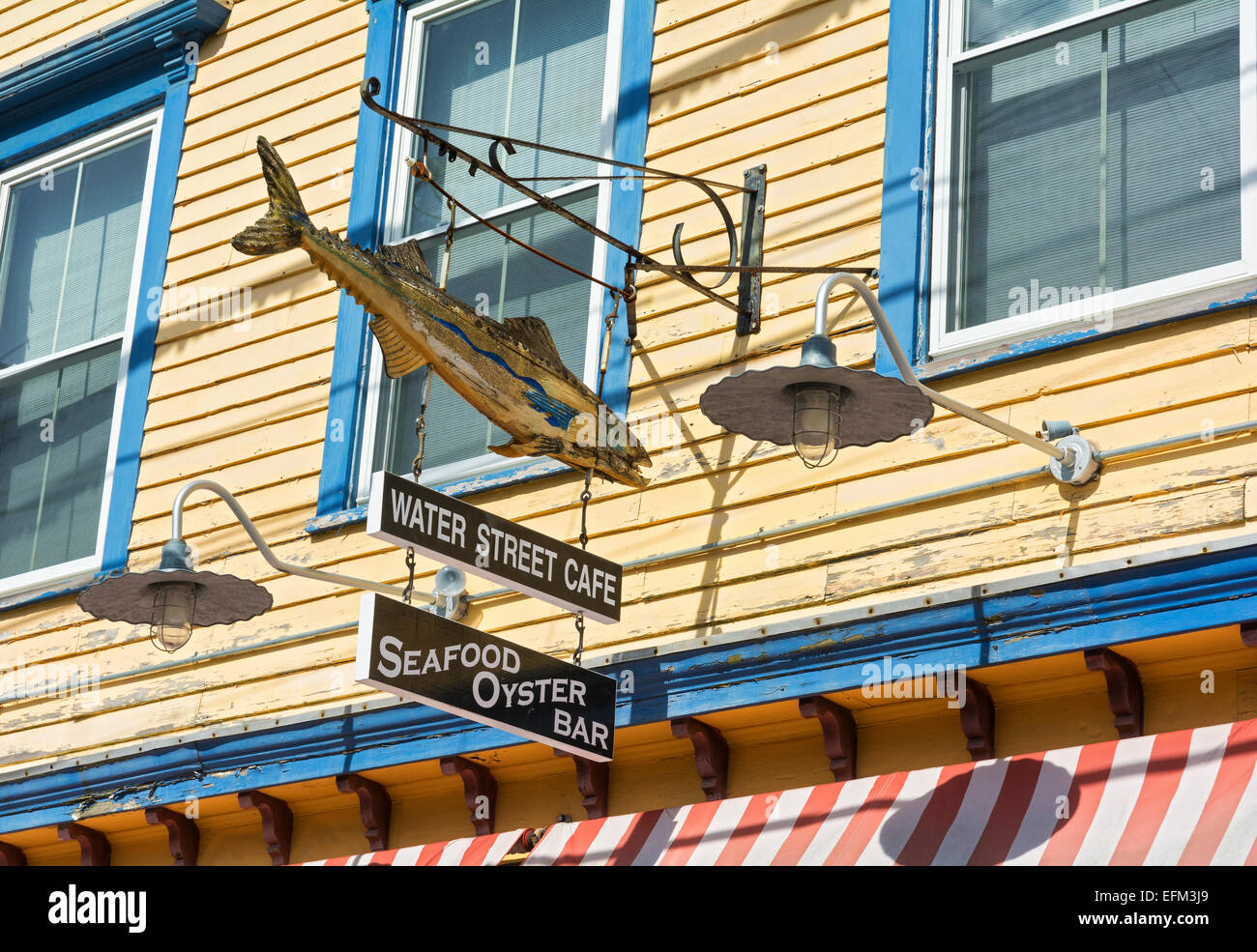 New York, Stonington, Water Street Cafe, bar à huîtres et fruits de mer Banque D'Images