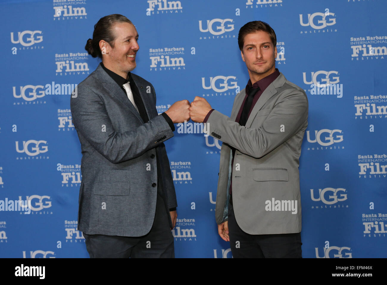 Santa Barbara, Californie, USA - 6 Février, 2015 Les réponses' Michael Goode (directeur, co-producteur) et Daniel Lissing (interprète principal co-producteur) à pied le tapis rouge au Santa Barbara International Film Festival. Banque D'Images