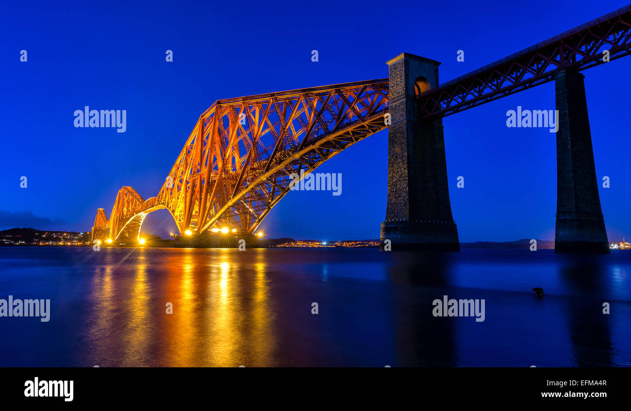 Forth Rail Bridge de South Queensferry, Firth of Forth, Ecosse, Royaume-Uni Banque D'Images