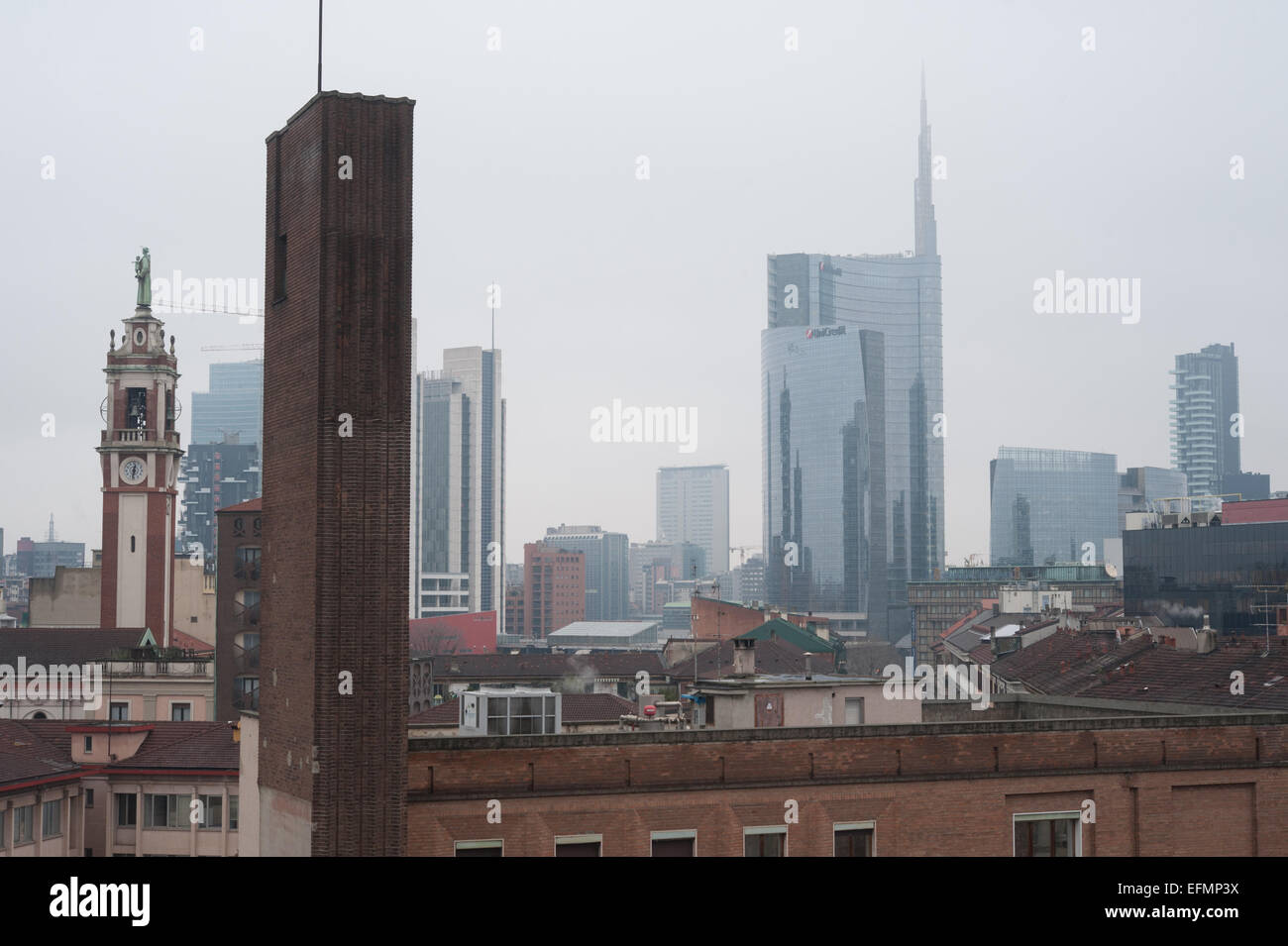 Panorama de l'ancien et le nouveau Milan, Italie Banque D'Images