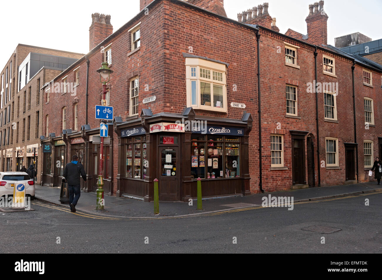 Birmingham dos à dos victorien maisons maisons taudis reconstruit dans China Town l'angle sweet shop Candies Banque D'Images