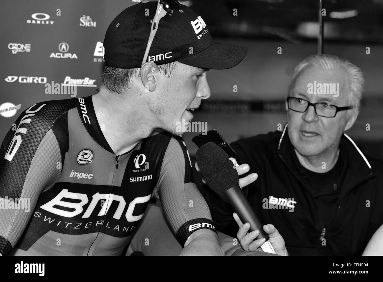 Neuchâtel, Suisse. Le 08 février, 2015. Tentative de Record du Monde UCI Heure Rohan Dennis - BMC Racing Team Crédit : Guy Swarbrick/trackcycling.net/Alamy Live News Banque D'Images