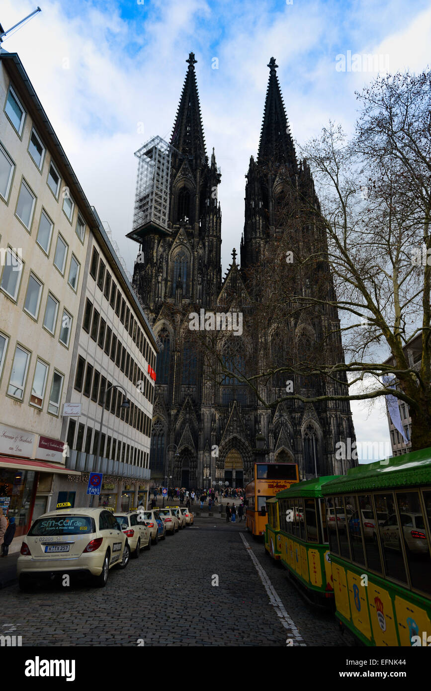 Façade de la cathédrale de Cologne en Allemagne, Koelner Dom Banque D'Images