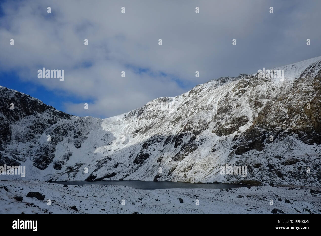 Cadir Idris, en hiver, dans la neige Banque D'Images