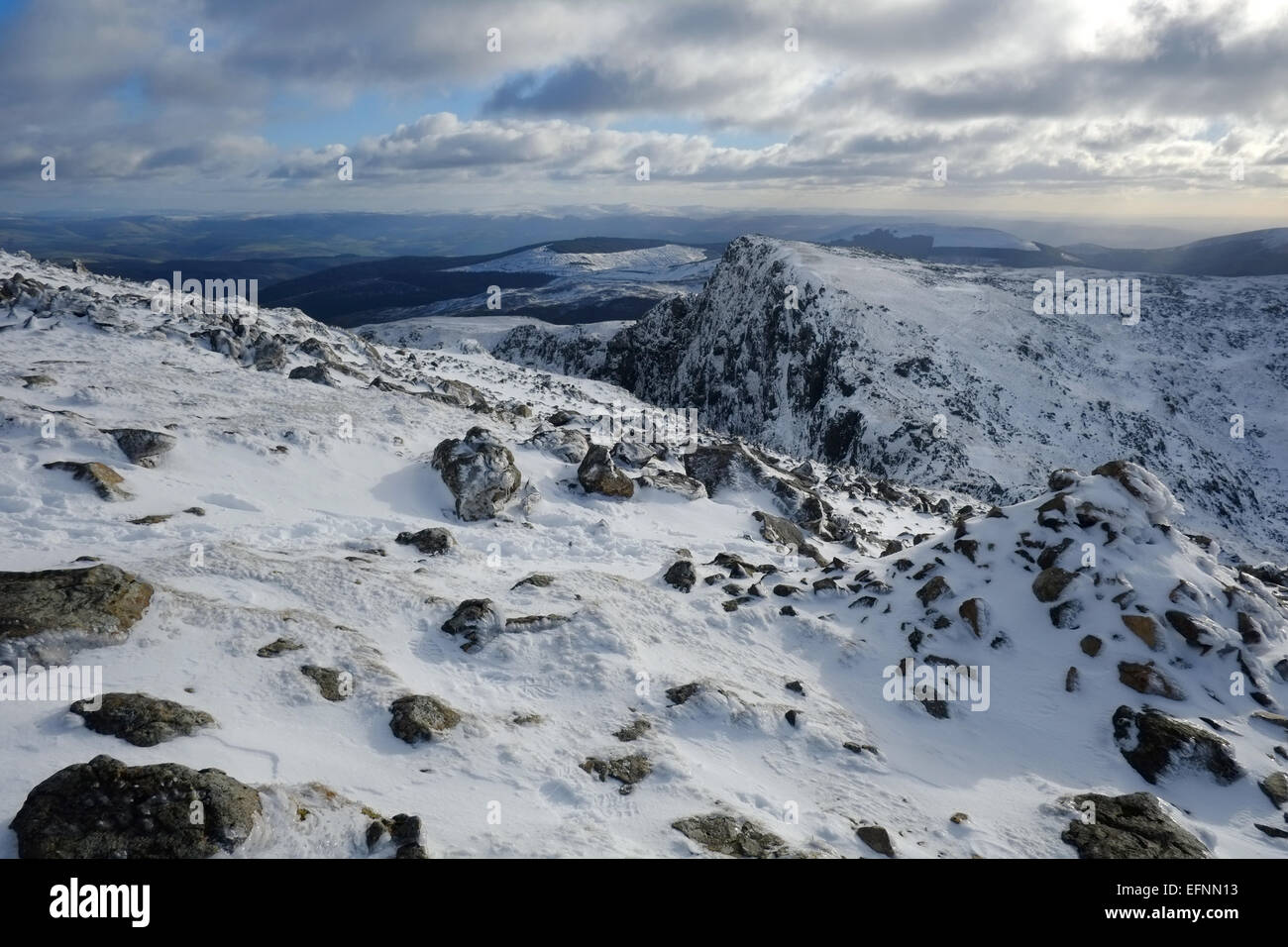 Cadir Idris, en hiver, dans la neige Banque D'Images