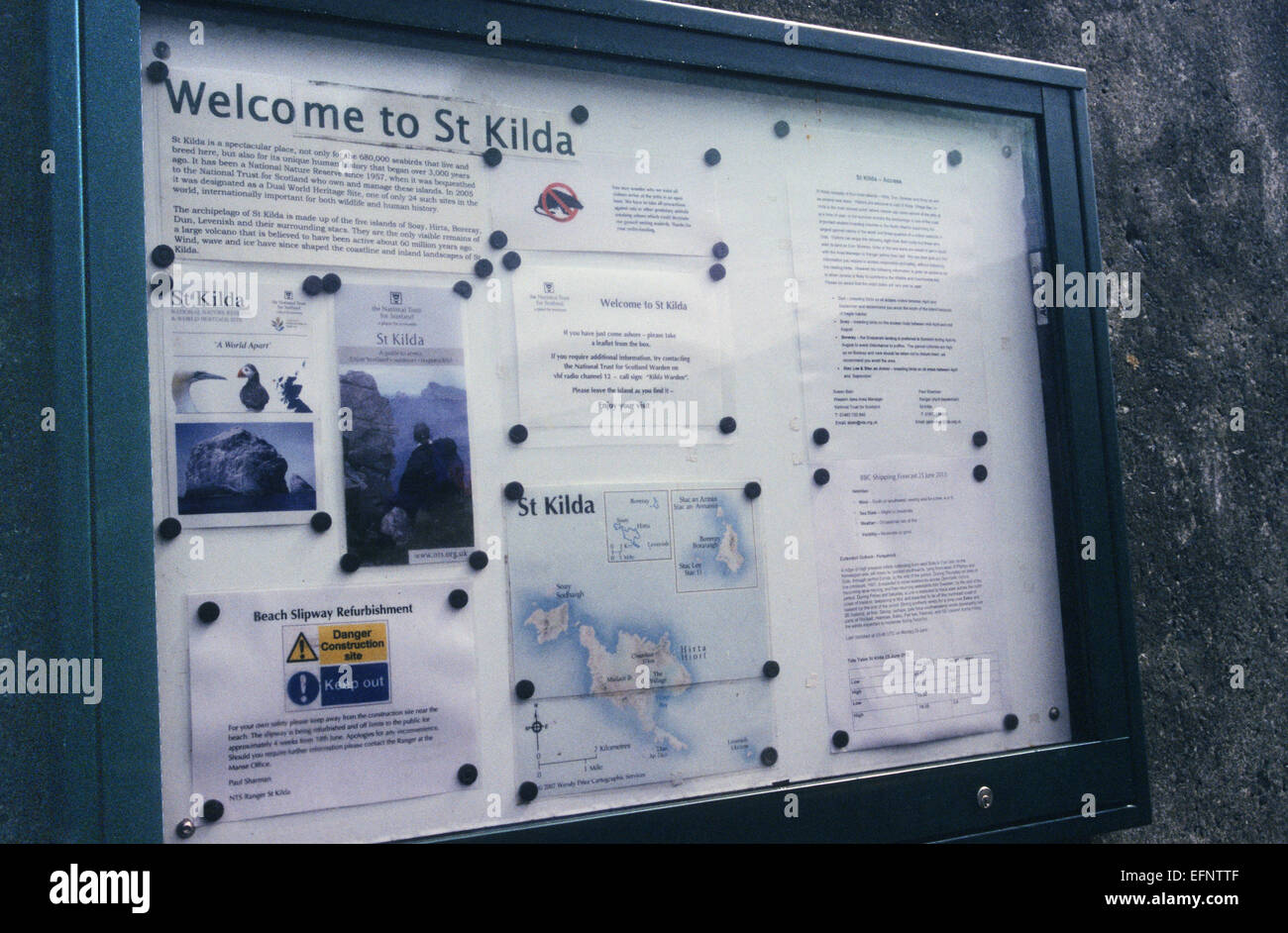 St Kilda. L'Écosse. Les îles de l'Atlantique plusieurs milles au large de la côte ouest de l'Écosse. Avis du Conseil sur l'île e Banque D'Images