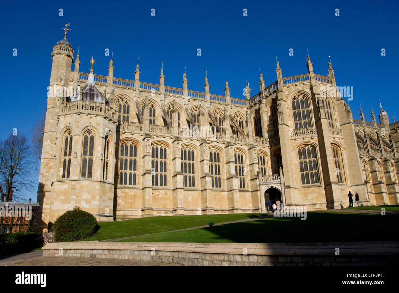 La Chapelle St George, dans le quartier bas du château de Windsor, Berkshire, Angleterre en Janvier Banque D'Images