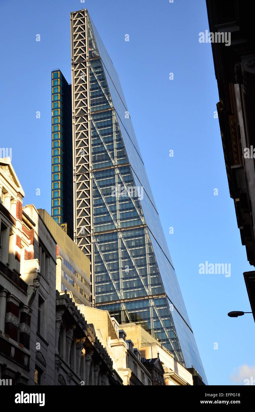 Le Leadenhall Building (également connu sous le nom de la râpe à fromage), Leadenhall Street, City of London, England, UK Banque D'Images