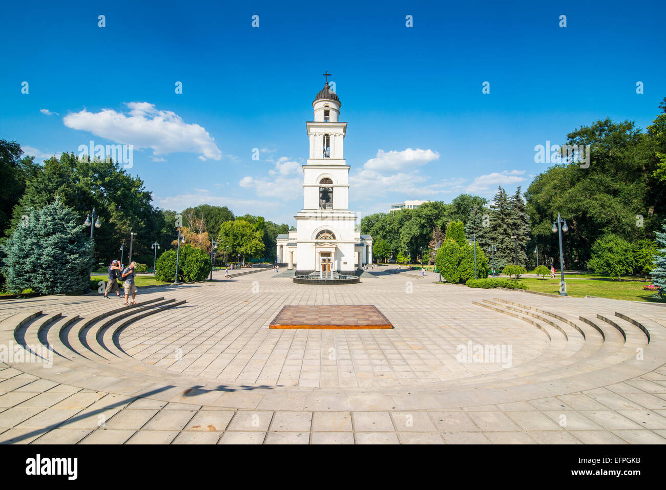 Clocher avant la cathédrale de la nativité dans le centre de Chisinau, capitale de la Moldavie, de l'Europe Banque D'Images