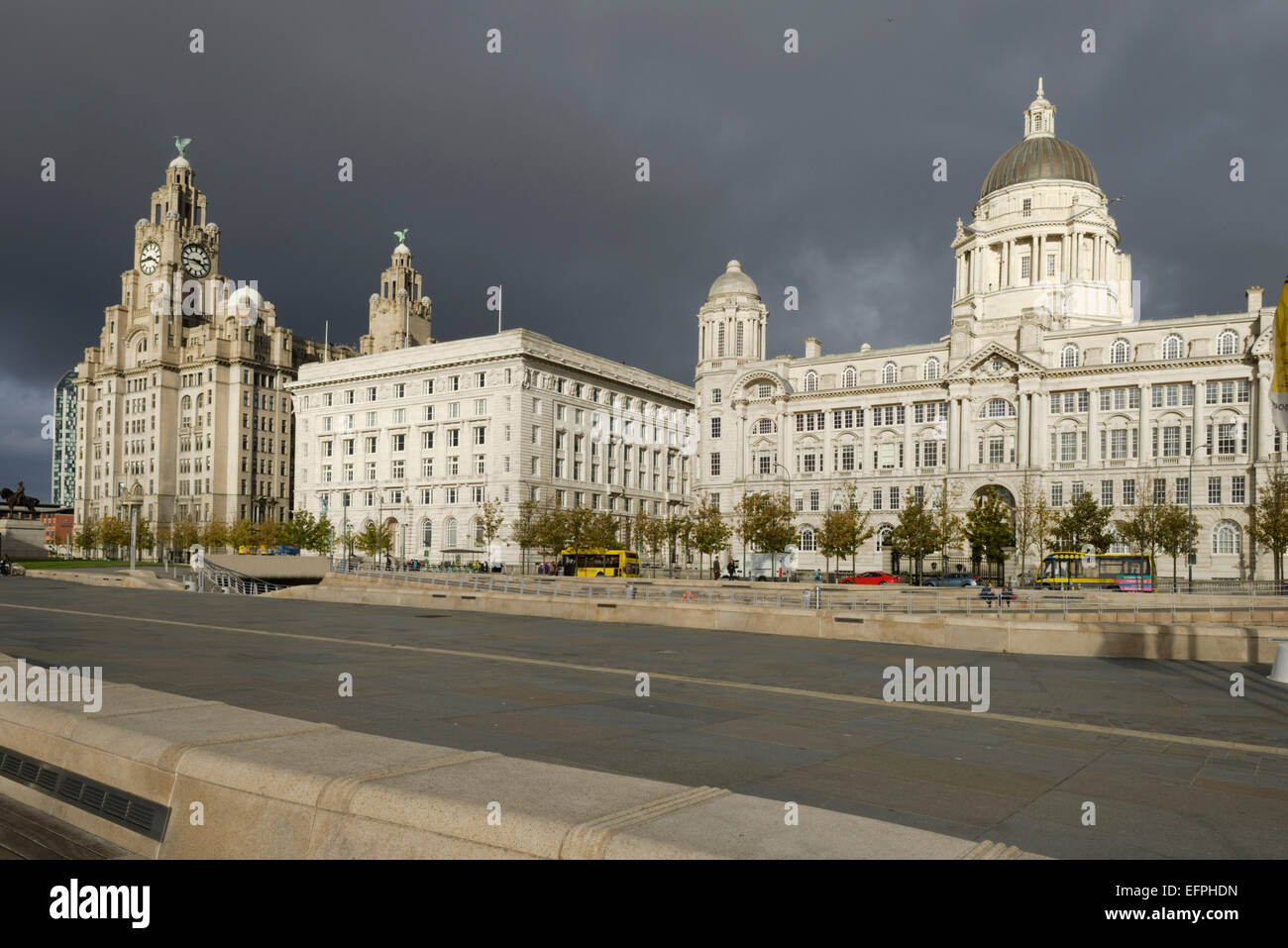 Les trois grâces Bâtiments, Pier Head, l'UNESCO, Waterfront, Liverpool, Merseyside, England, UK Banque D'Images