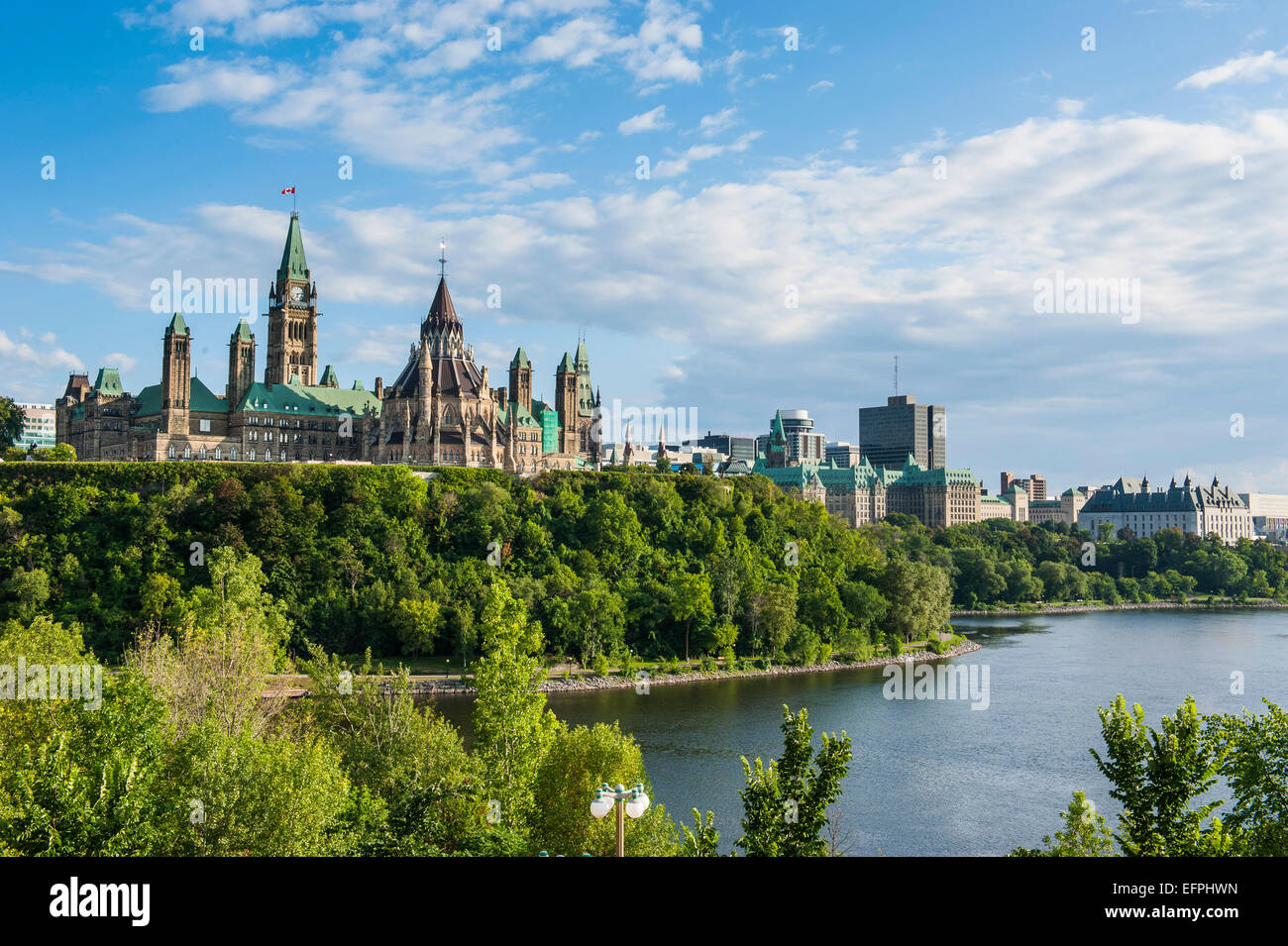 Vue sur Ottawa avec son Parlement, Édifice du Centre, Ottawa (Ontario), Canada, Amérique du Nord Banque D'Images