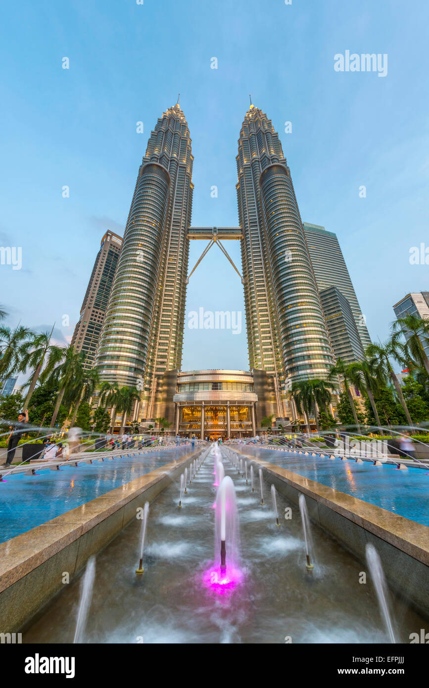 Les Tours Petronas, Kuala Lumpur, Malaisie, Asie du Sud, Asie Banque D'Images