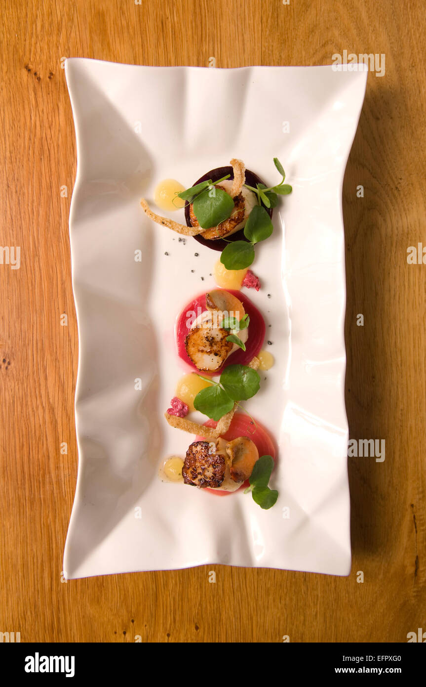 Le restaurant Riverside,West Bay, Dorset, UK,qui se spécialise dans les fruits de mer pêchés localement. Un poisson Crustacés restaurants britanniques Banque D'Images
