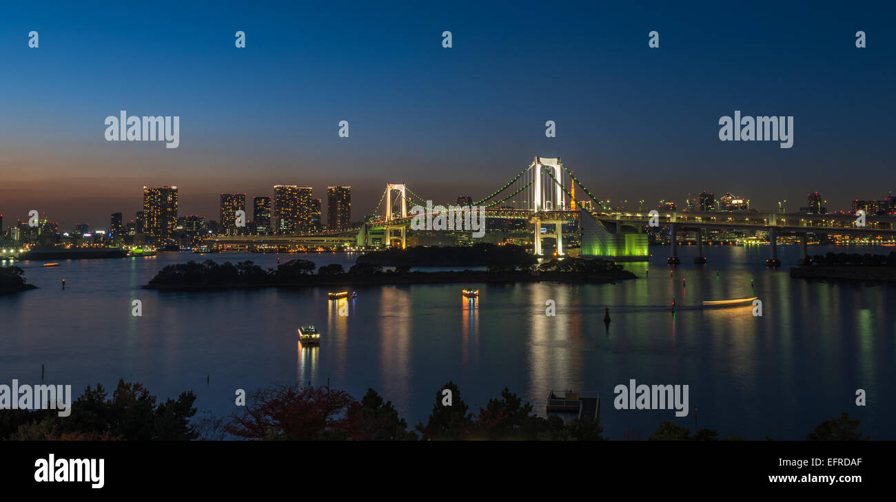 Panorama du pont en arc-en-ciel et la baie de Tokyo, Japon Banque D'Images