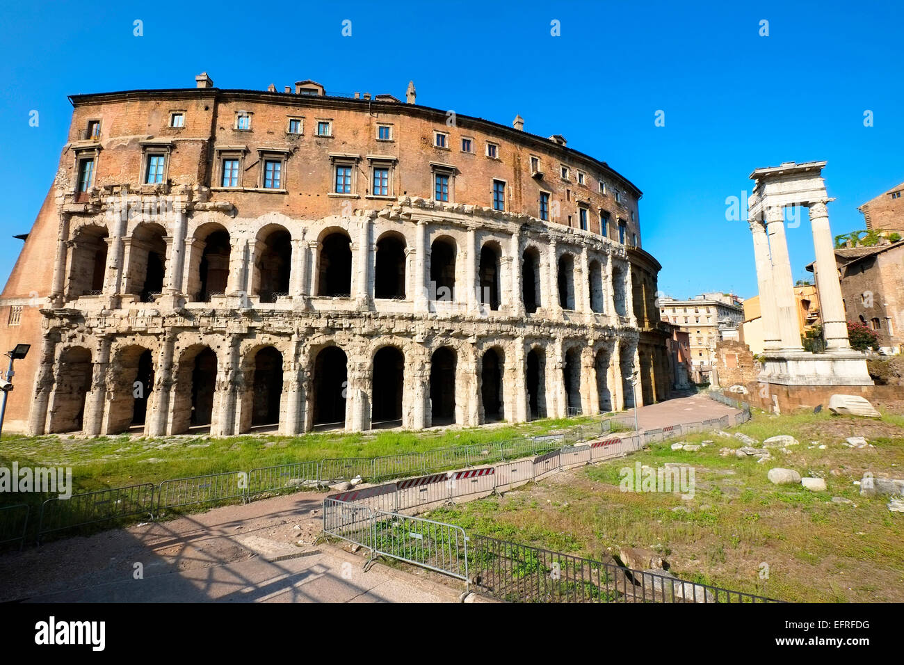 Théâtre de Marcellus Rome Italie Ruines IL EU Europe Banque D'Images