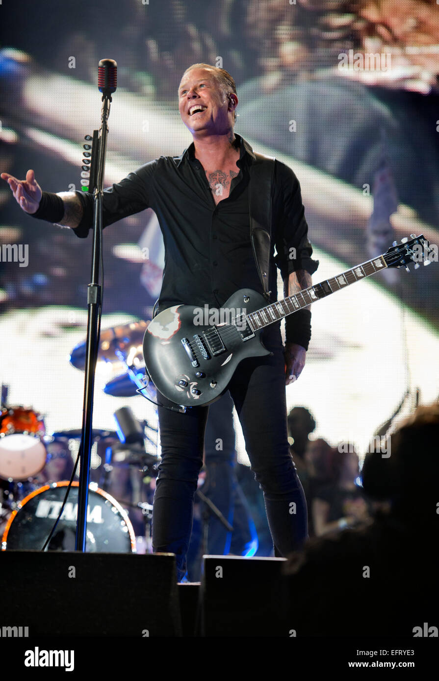 James Hetfield de Metallica sur la scène de la pyramide à Glastonbury Juin 2014 Banque D'Images