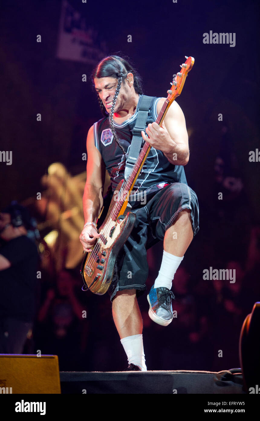 Robert Trujillo de Metallica sur la scène de la pyramide à Glastonbury Juin 2014 Banque D'Images