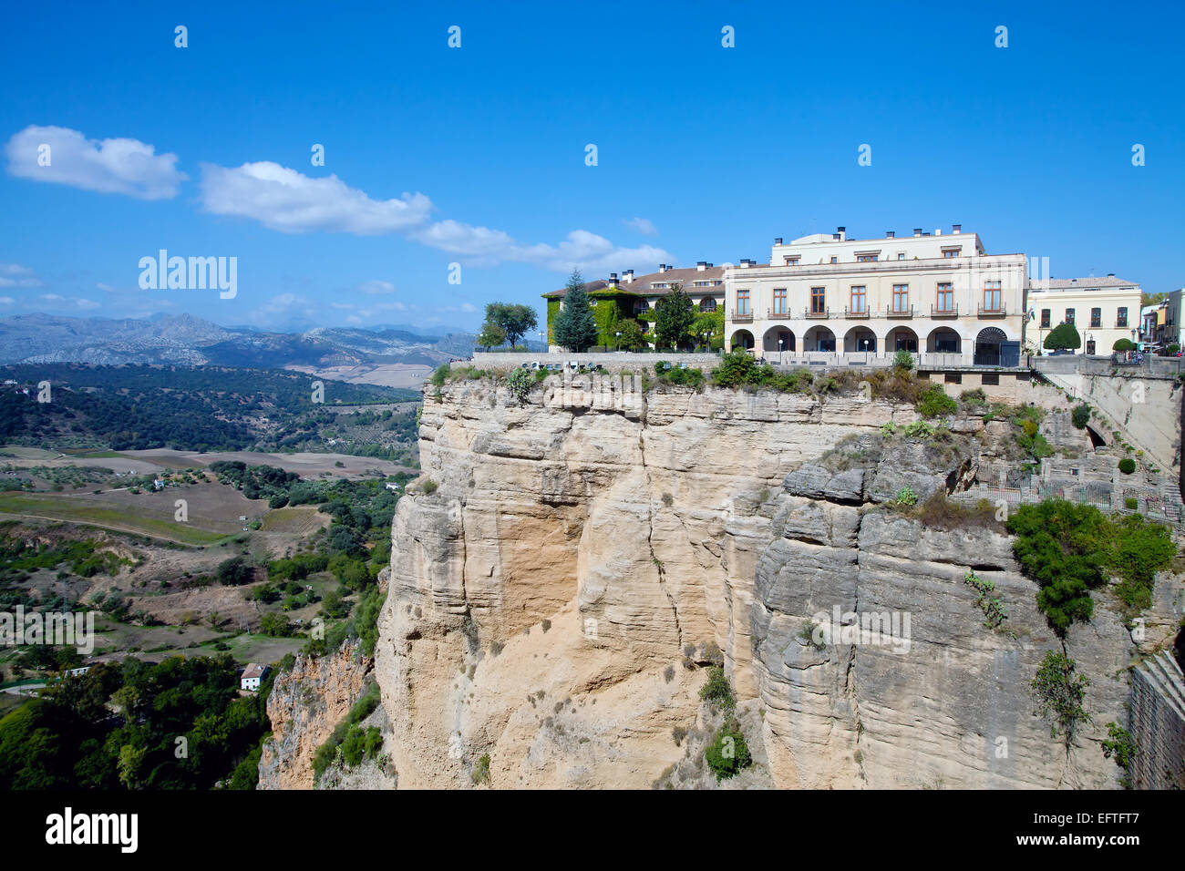Vue d'El Tajo de Ronda et canyon paysage environnant Banque D'Images