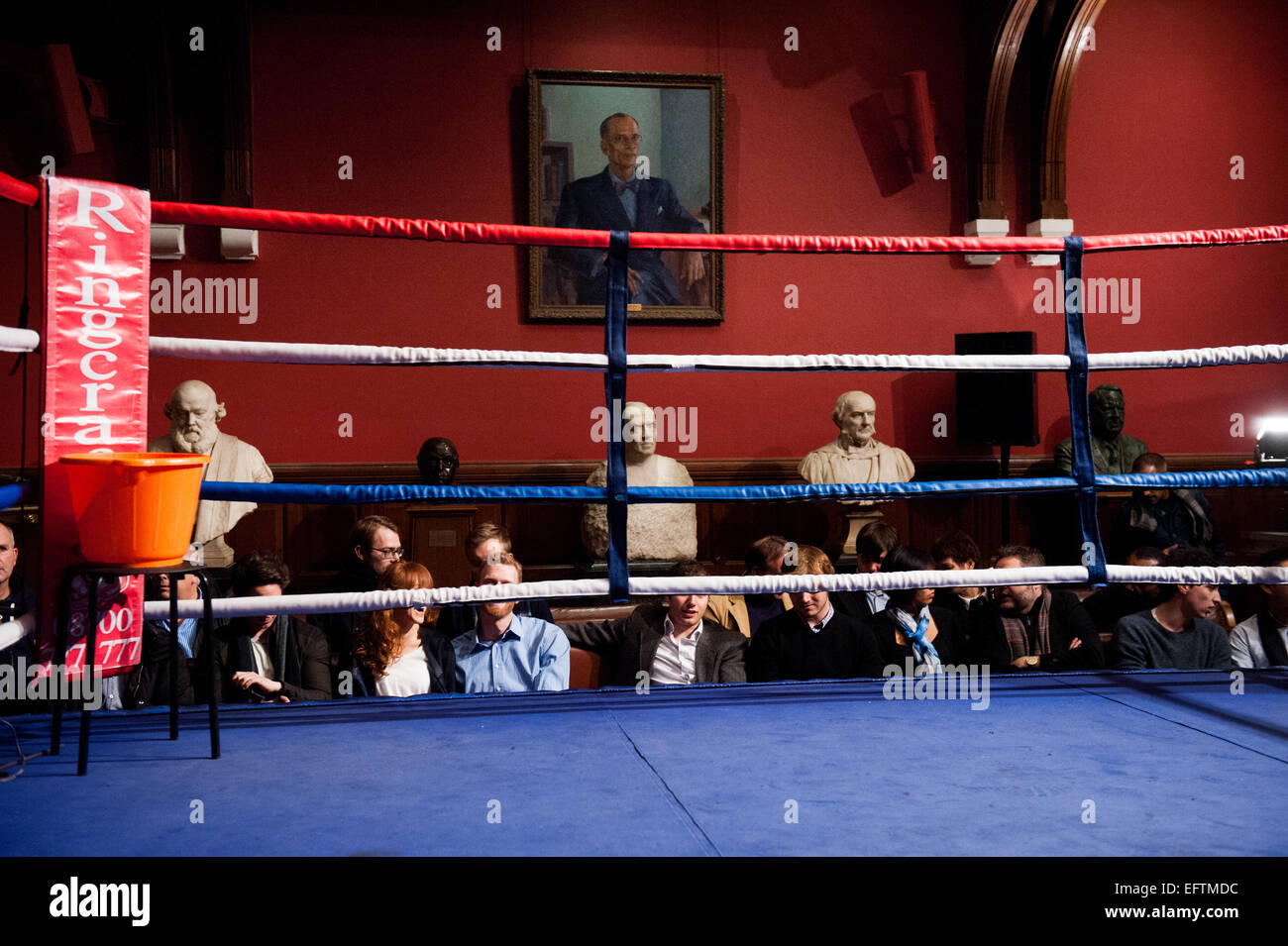 Robe v ville de boxe amateur université Oxfprd - Union Européenne Banque D'Images