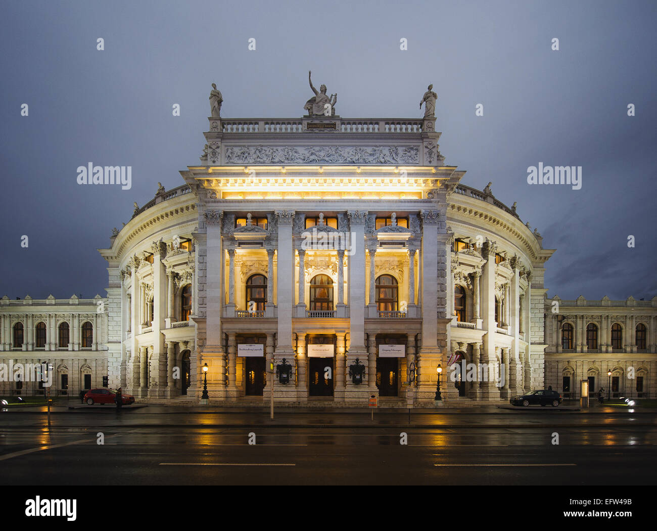 Burgtheater de Vienne en Autriche, du bâtiment pris par la face avant. Banque D'Images