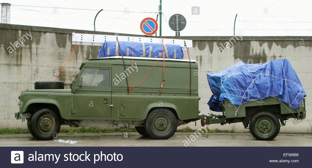 Land Rover Military 110 Defender Banque d'image et photos Alamy