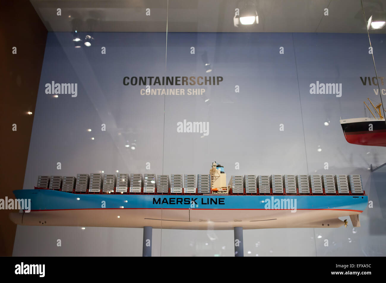 Porte-conteneurs Maersk Line modèle échelle en Musée Maritime de Rotterdam, Hollande, Pays-Bas. Banque D'Images