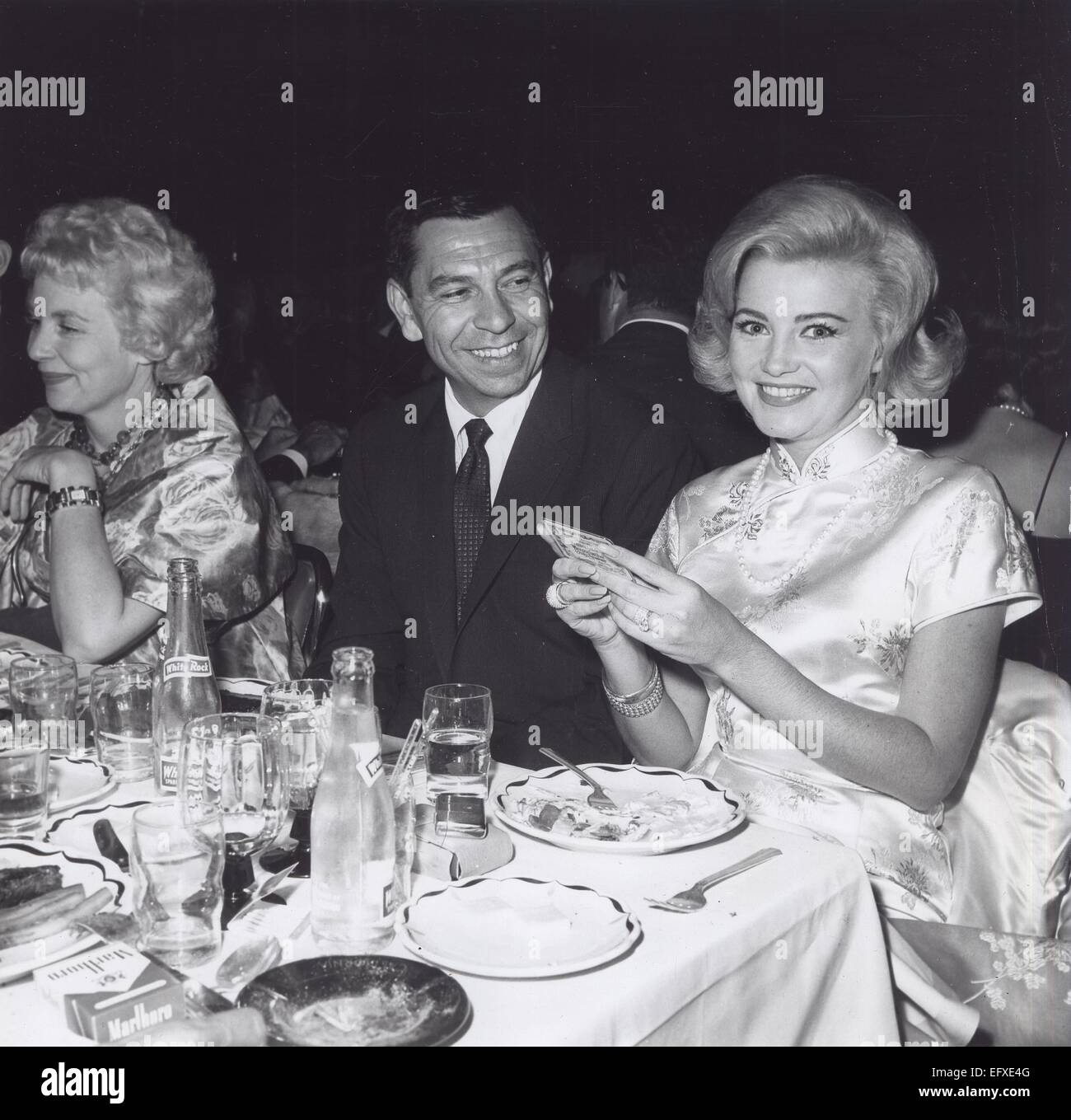 JACK WEBB avec son épouse Jackie Loughery à Steve et Eydie.Fourni par Photos, Inc. © Fourni par Globe Photos, Inc/Globe Photos/ZUMA/Alamy Fil Live News Banque D'Images