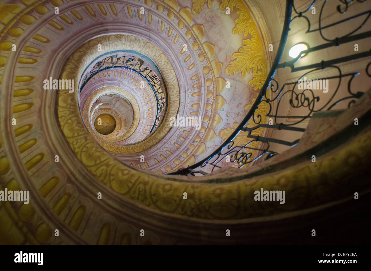 L'Autriche Abbaye Bénédictine Abbaye de Melk est renommée pour son escalier en spirale vertigineuse. Banque D'Images