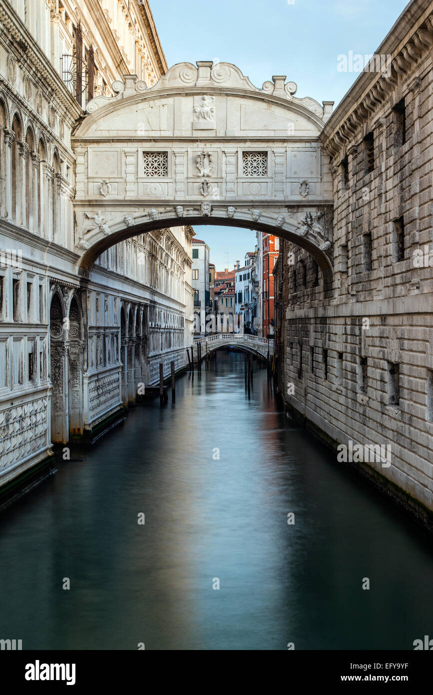 Pont des Soupirs ou Ponte dei Sospiri, Venise, Vénétie, Italie Banque D'Images