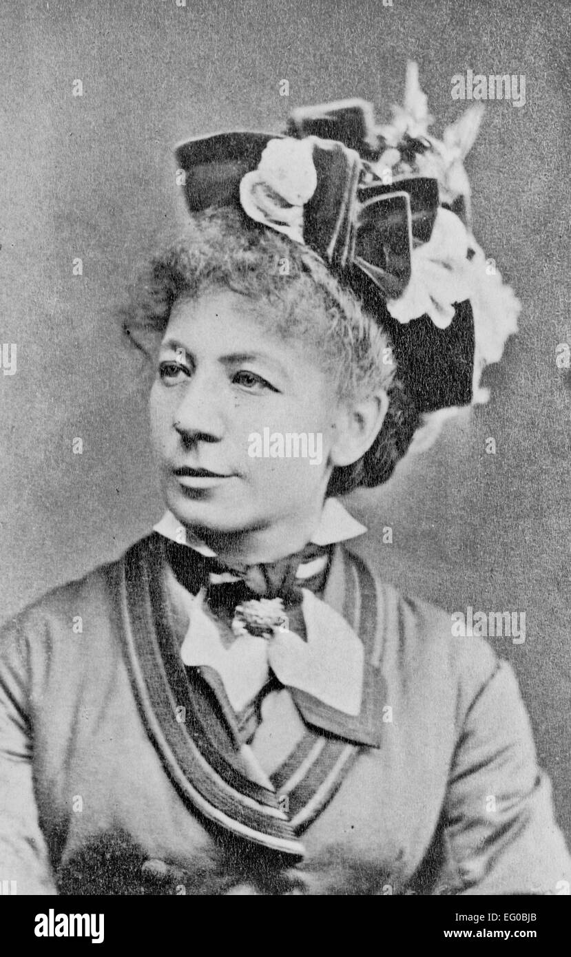 Mezzo soprano autrichienne Marianne Brandt, half-length portrait, face vers la gauche, vers 1900 Banque D'Images Mezzo soprano autrichienne Marianne Brandt, half-length portrait, face vers la gauche, vers 1900 Banque D'Images