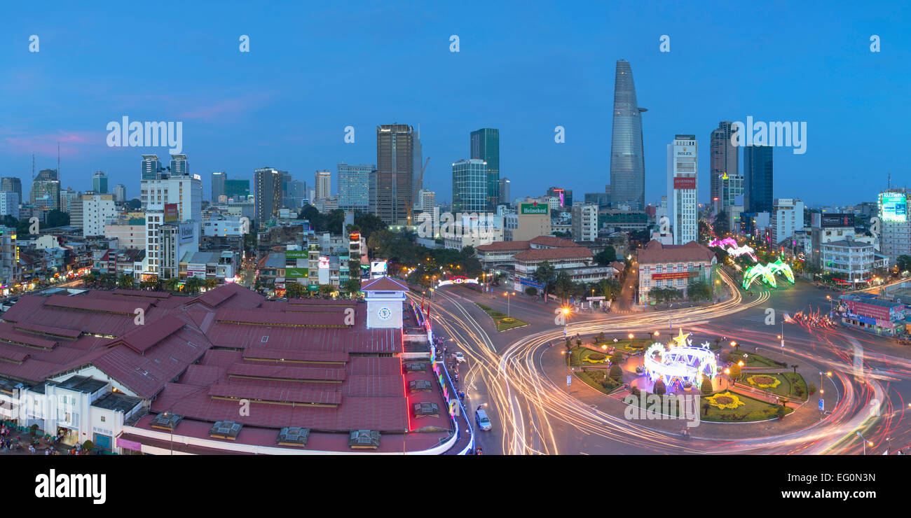 Vue de Ho Chi Minh ville au crépuscule, au Vietnam Banque D'Images