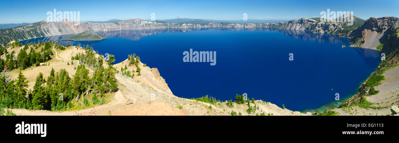 Belle vue panoramique sur le lac du cratère, ou Banque D'Images