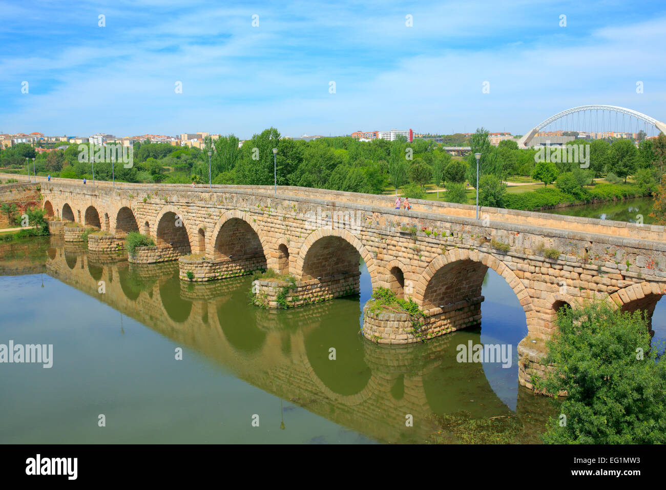 Pont Romain (Puente Romano), Guadiana, Merida, Estrémadure, Espagne Banque D'Images