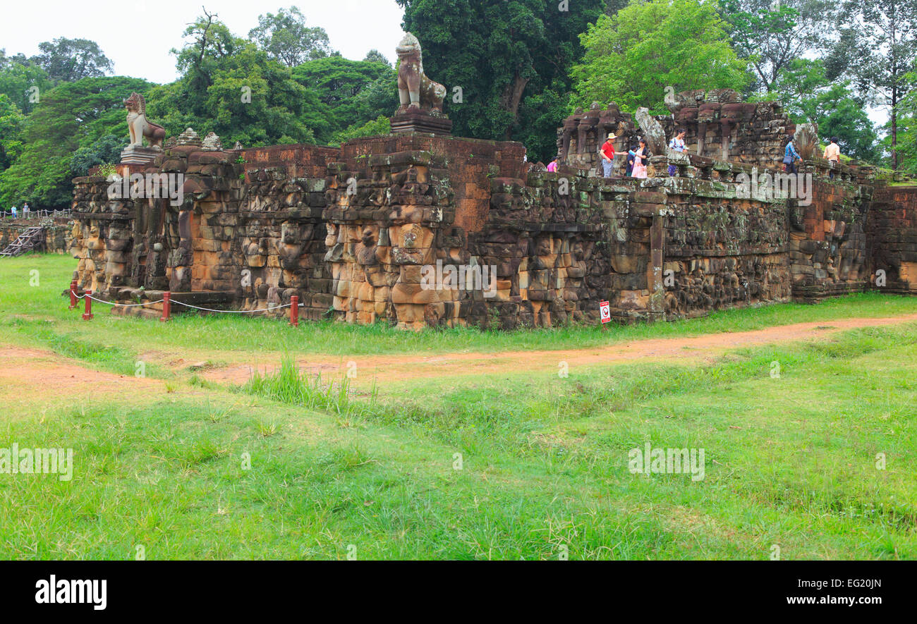 Les terrasses du palais royal (12ème siècle), Angkor Thom, au Cambodge Banque D'Images