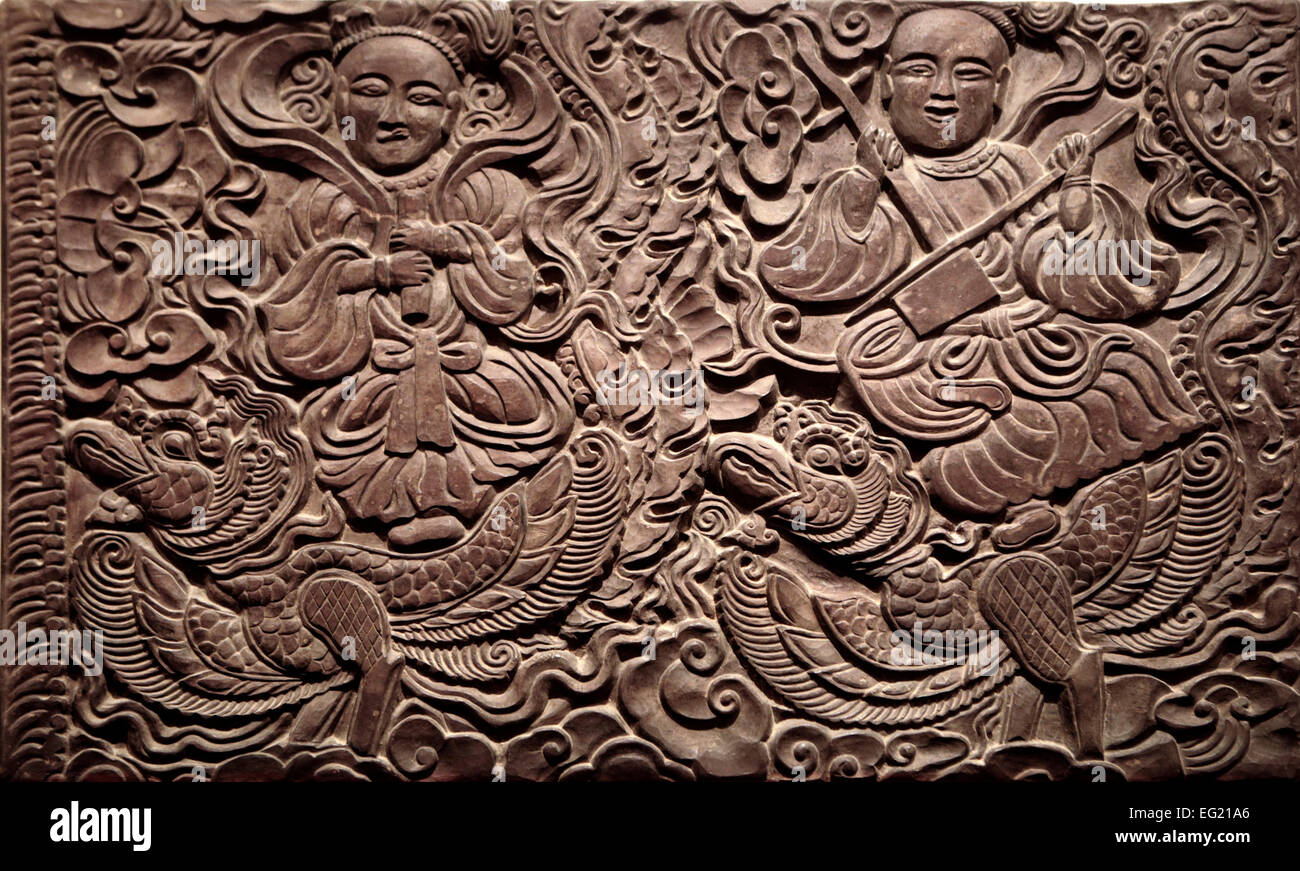 Bas-relief en bois, Musée des beaux-arts, Hanoi, Vietnam Banque D'Images